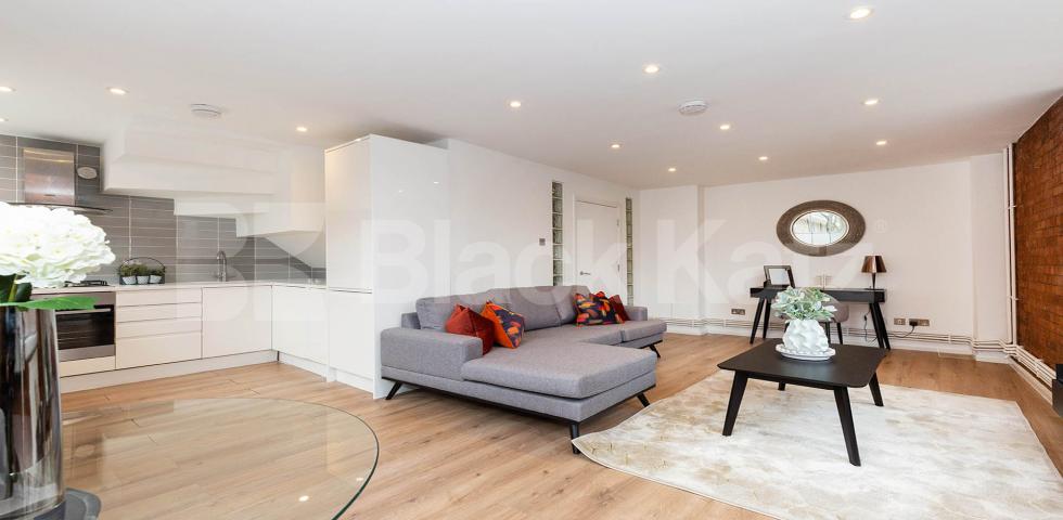 			WAREHOUSE CONVERSION , 1 Bedroom, 1 bath, 1 reception Apartment			 Dove Road, CANONBURY-ISLINGTON